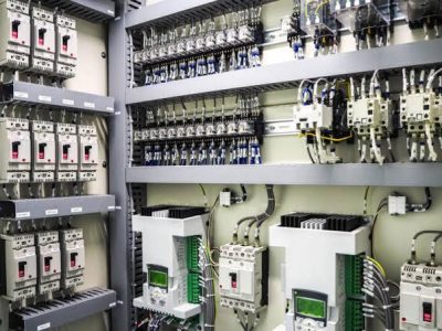 تأخیر در تأمین برق برخی مناطق یاسوج به دلیل نقص فنی