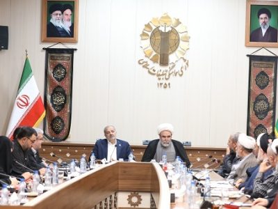 تأکید وزیر آموزش و پرورش بر نهادینه‌سازی فرهنگ ایثار و شهادت در مدارس