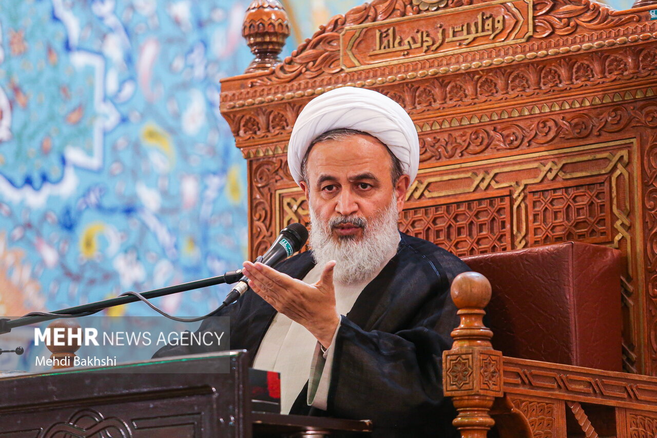 تشییع رهبر شهید انقلاب؛ تجلی وفاداری ملت ایران