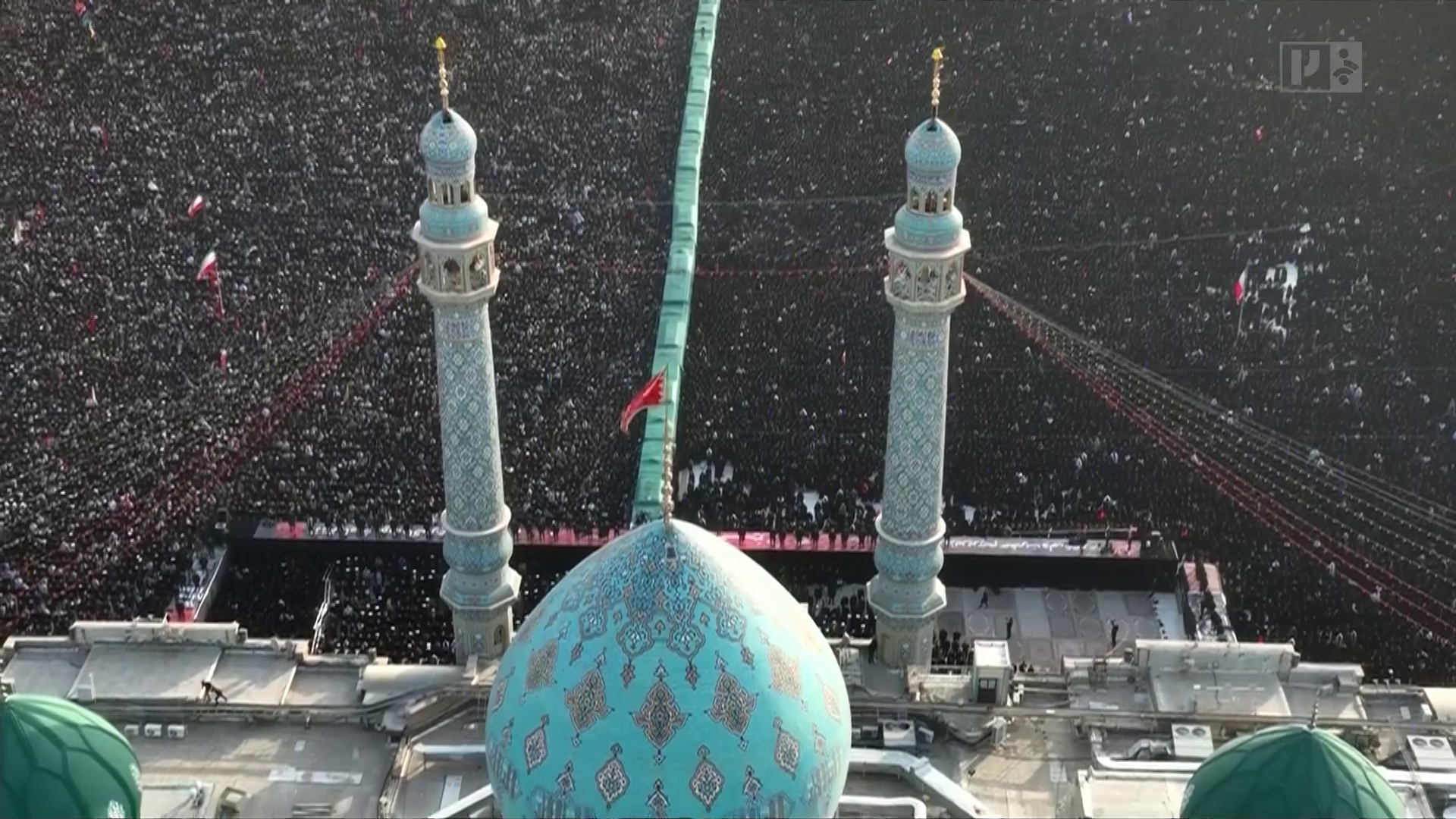 تشییع پیکر رهبر شهید انقلاب در مسجد جمکران برگزار شد