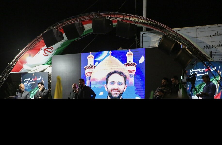 تشییع پیکر شهید حامد دایی زاده در ارومیه با حضور مردم