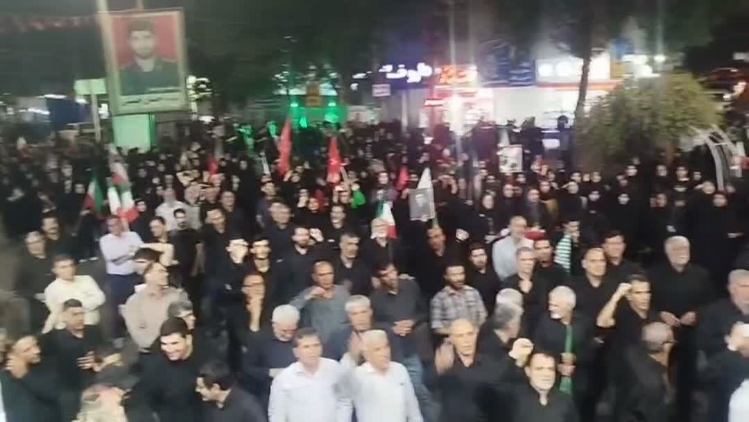 حضور گسترده مردم خرم‌آباد در شب‌زنده‌داری خیابانی