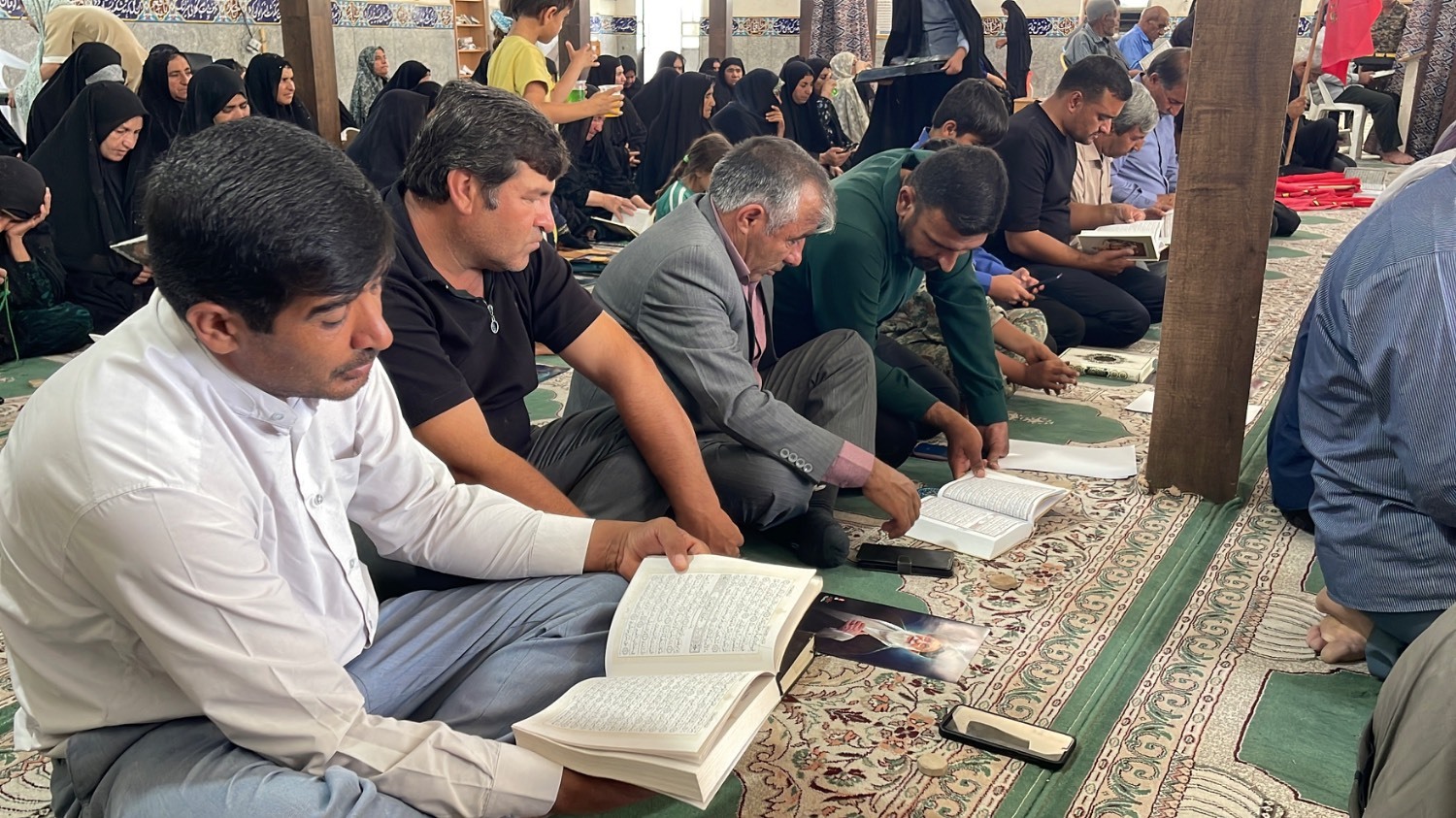 خطبه‌های نماز جمعه: تجلی ایمان و بصیرت ملت در تشییع رهبر شهید