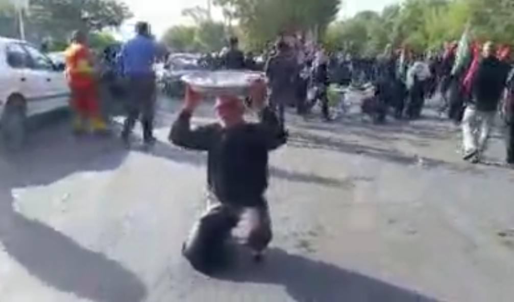 دلتنگی و همبستگی در وداع با شهید ایران