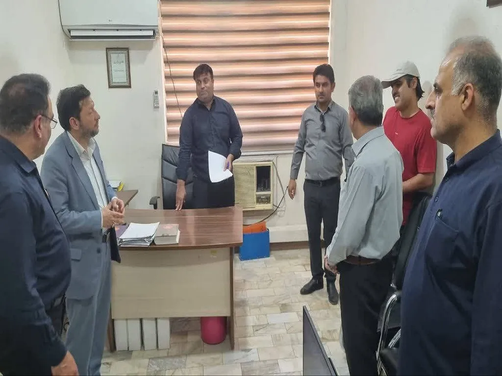 رئیس‌کل دادگستری بوشهر از پروژه‌های عمرانی ثبت اسناد دشتستان بازدید کرد