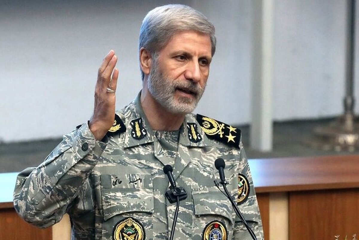 سرلشکر حاتمی: انتقام خون امام شهید را خواهیم گرفت