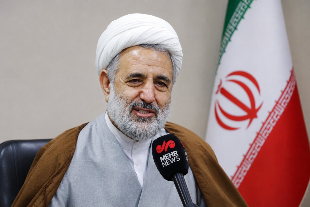 شخصیت جامع رهبر شهید در کلام ذوالنوری