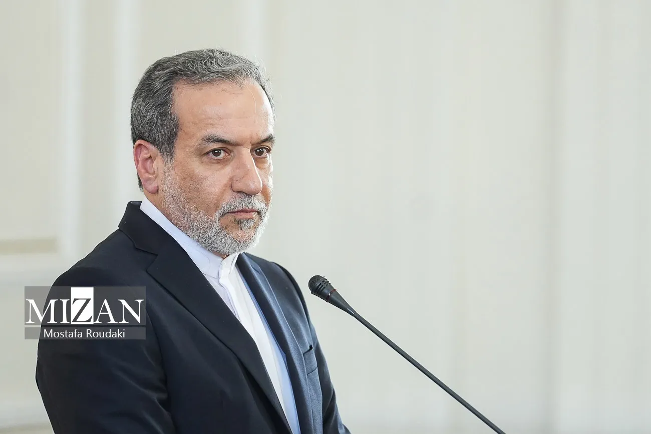عراقچی درگذشت اکبر عبدی را تسلیت گفت
