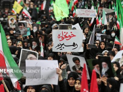 فرماندهان ارشد نیروهای مسلح برای خونخواهی رهبر شهید انقلاب اعلام آمادگی کردند