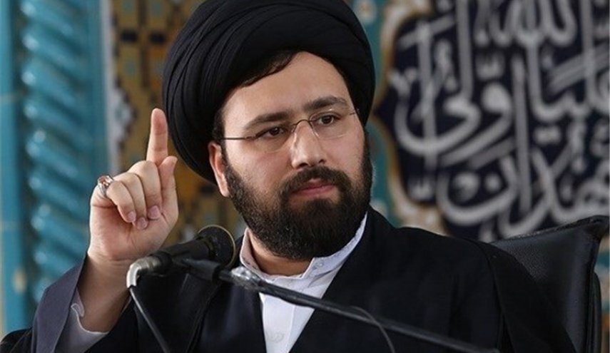 لزوم توجه مسئولان به مطالبه انتقام از عاملان ترور امام شهید