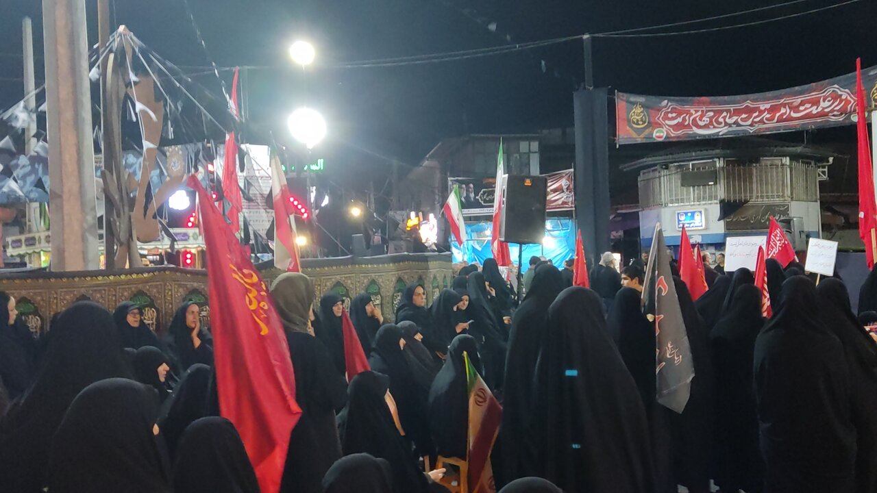 لنگرودی‌ها در شب ۱۲۸ به تجدید بیعت با امام خامنه‌ای پرداختند