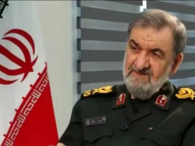 محسن رضایی: ایران آماده پاسخگویی تهاجمی به تهدیدات آمریکا است