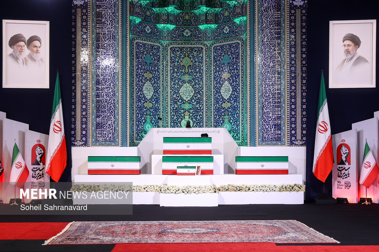 مراسم ادای احترام شخصیت‌های خارجی به رهبر شهید انقلاب اسلامی آغاز شد