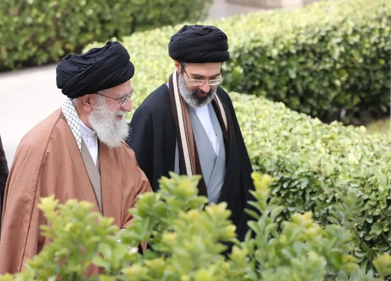 مراسم ترحیم امام مجاهد شهید به رهبری آیت‌الله خامنه‌ای برگزار می‌شود