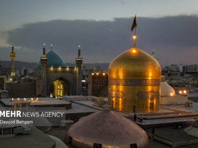 ممنوعیت تردد زائران در حرم امام رضا(ع) صحت ندارد