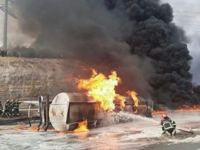 مهار آتش‌سوزی تانکر گاز در زاهدان پس از ۱۶ ساعت تلاش