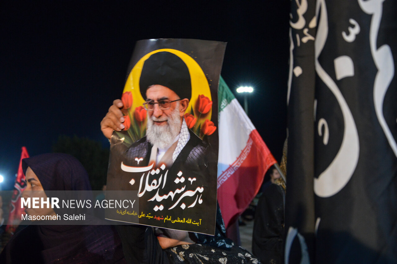 موکب «رهبر شهیدم» در مشهد مقدس به زائران خدمت‌رسانی می‌کند