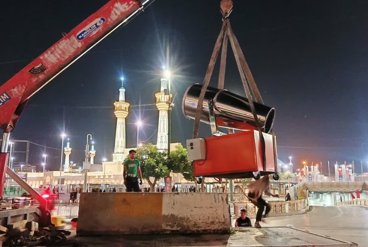 نصب ۵ دستگاه مه‌پاش برای بهبود شرایط زائران در میدان بیت‌المقدس مشهد