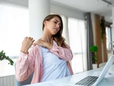 چرا شانه‌ها و فک ما همیشه منقبض هستند؟