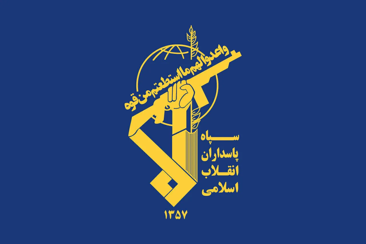 سپاه: دو نفتکش متخلف مورد اصابت قرار گرفته و متوقف شدند/۴ نفتکش متخلف به سرعت برگشتند