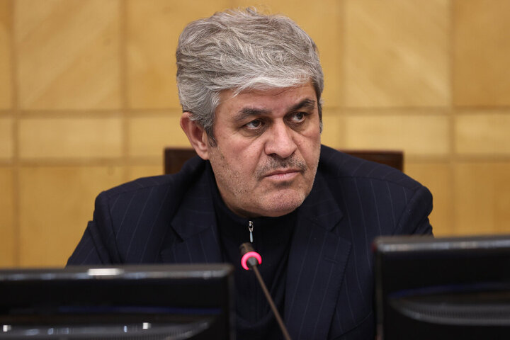 توسعه یا انحصار؟؛ هشداری از سر دلسوزی به نماینده ی پرتلاش گچساران