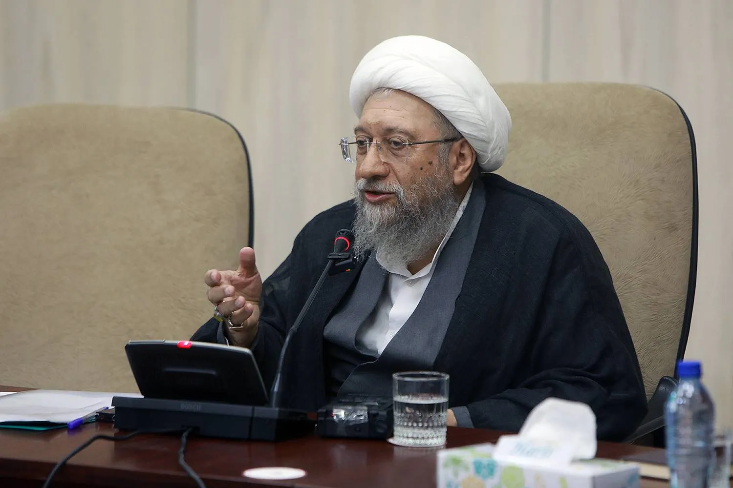 ایران از تنگه هرمز عقب نشینی نخواهد کرد