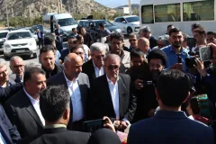 بررسی مشکلات مجموعه ورزشی سی‌سخت با حضور وزیر کار و استاندار