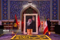 دارالذکر در آستانه چهلمین روز تدفین رهبر شهید؛ روایت ادامه دلدادگی زائران در حرم رضوی