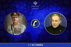رایزنی تلفنی عراقچی و فرمانده ارتش پاکستان درباره تحولات منطقه
