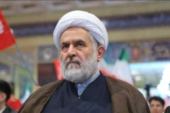 طائب: ایرانیان با هر سلیقه‌ای در برابر دشمن ایستادند