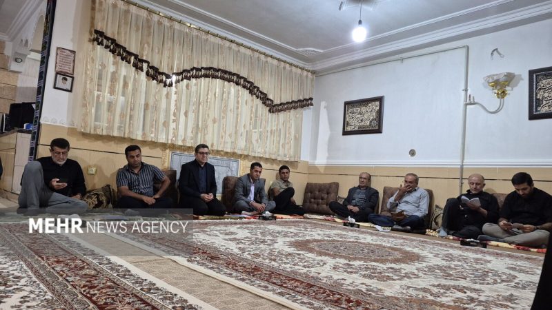 محفل خانگی حاج ولی آزادی؛خانه‌ای که هر سال میزبان عاشقان اهل‌بیت(ع)است