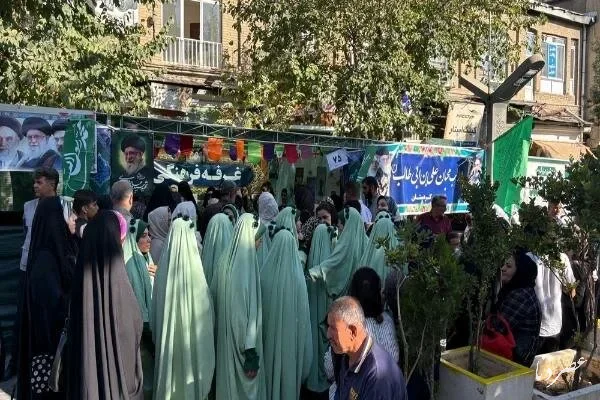 مهمانی امت احمد در سنندج؛ جشن مردمی برای پیامبر رحمت