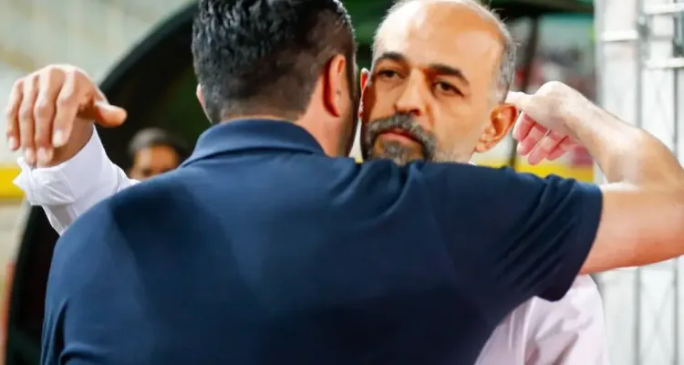نویدکیا: از دید من ایراد همیشه از سرمربی است/ نمی‌توانم از تراکتور انتقاد کنم چون بردند!