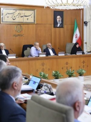 پزشکیان: انتصاب مدیران فقط بر اساس شاخص‌های علمی باشد