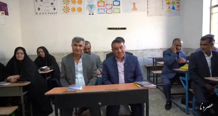 اقدام قابل تحسین نماینده بویراحمد و دنا/ دیدار و تجلیل محمد بهرامی از معلم دوران کودکی پس از ۴۷ سال+فیلم