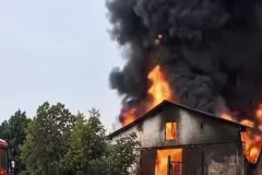 انفجار در کارخانه فرآوری سیلیس ملایر؛ دو کارگر به تهران اعزام شدند