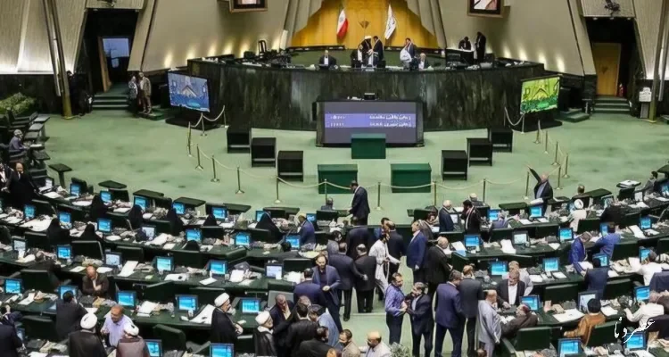 بازگشت طرح تعطیلی پنجشنبه‌ها به صحن مجلس پس از رفع ابهامات