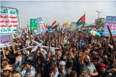 تسلط حوثی‌ها بر بندر استراتژیک المخا و پیشروی به سمت باب‌المندب