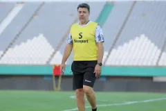 تمجید نوازی از شاهکار سهراب و استقلال با دست خالی
