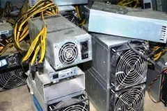 ضبط ۲۴۰۶ دستگاه ماینر غیرمجاز در اصفهان با دستور قضایی