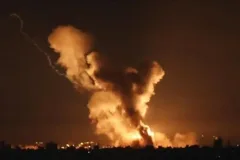 لحظه اصابت پهپاد ایرانی به پایگاه شیخ عیسی آمریکا در بحرین