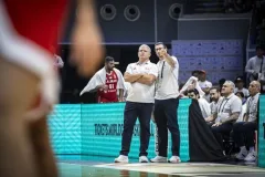 مانولوپولوس: بازیکنان بسکتبال ایران لیاقت زیادی دارند