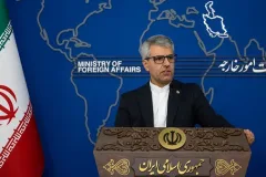 کنایه تند بقائی به وزیر خزانه‌داری آمریکا: عمق تاریخ ایران را با حیاط پشتی کودکی‌ات اشتباه نگیر